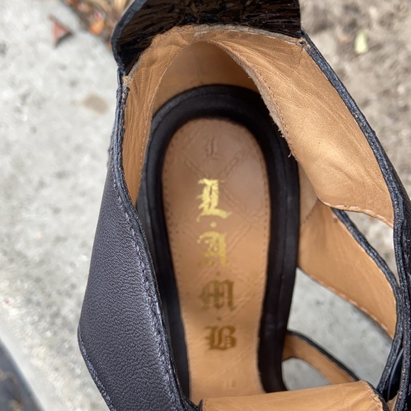 L.A.M.B. GWEN STEFANI JACO BLACK LEATHER STRAPPY PLATFORM HEELS 8.5 BRAZIL - Picture 7 of 17